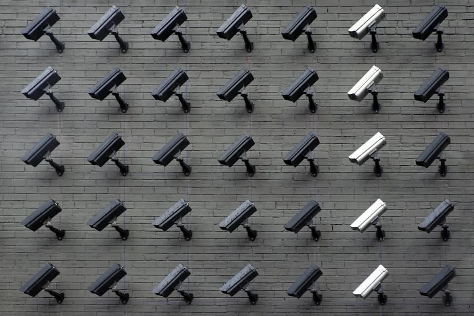 Security cameras - CCTV installation services in Jumeirah Lake Towers (JLT), UAE